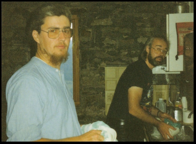 640x466 pixels (108K)